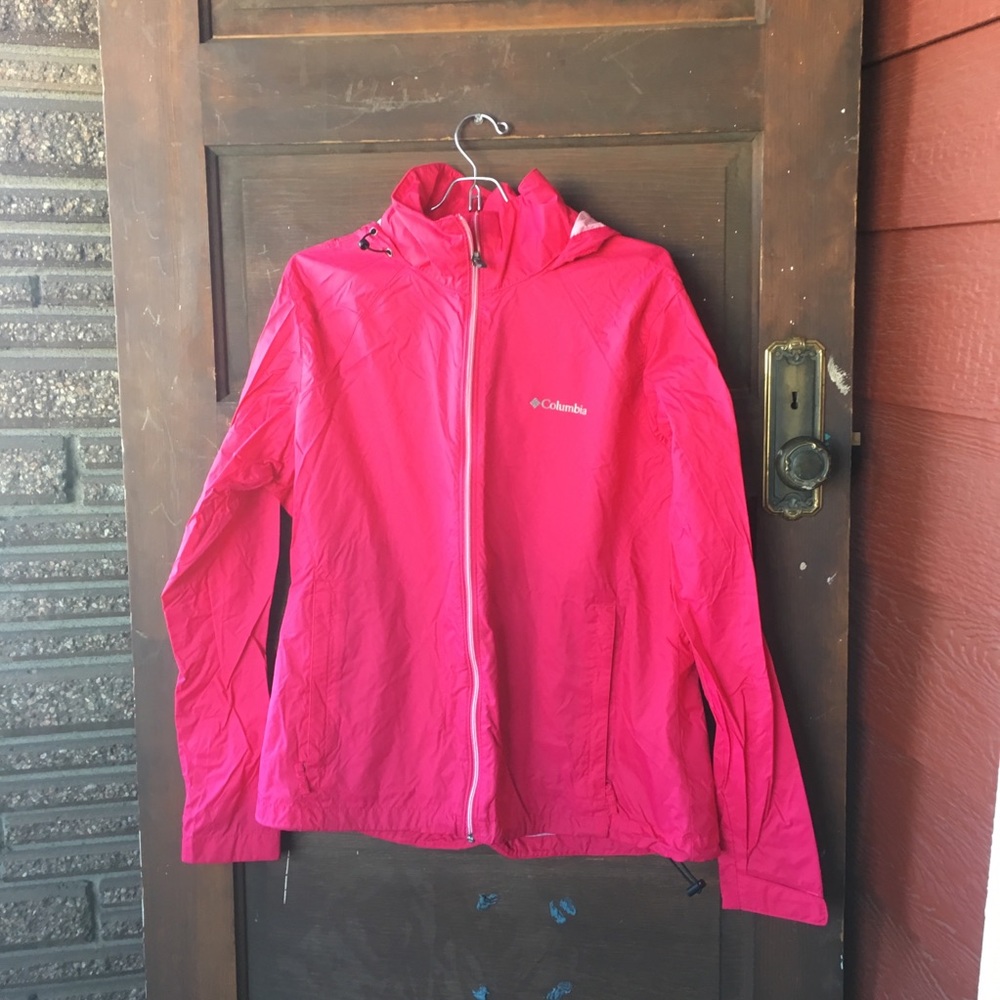 Columbia Pink Windbreaker  🔆